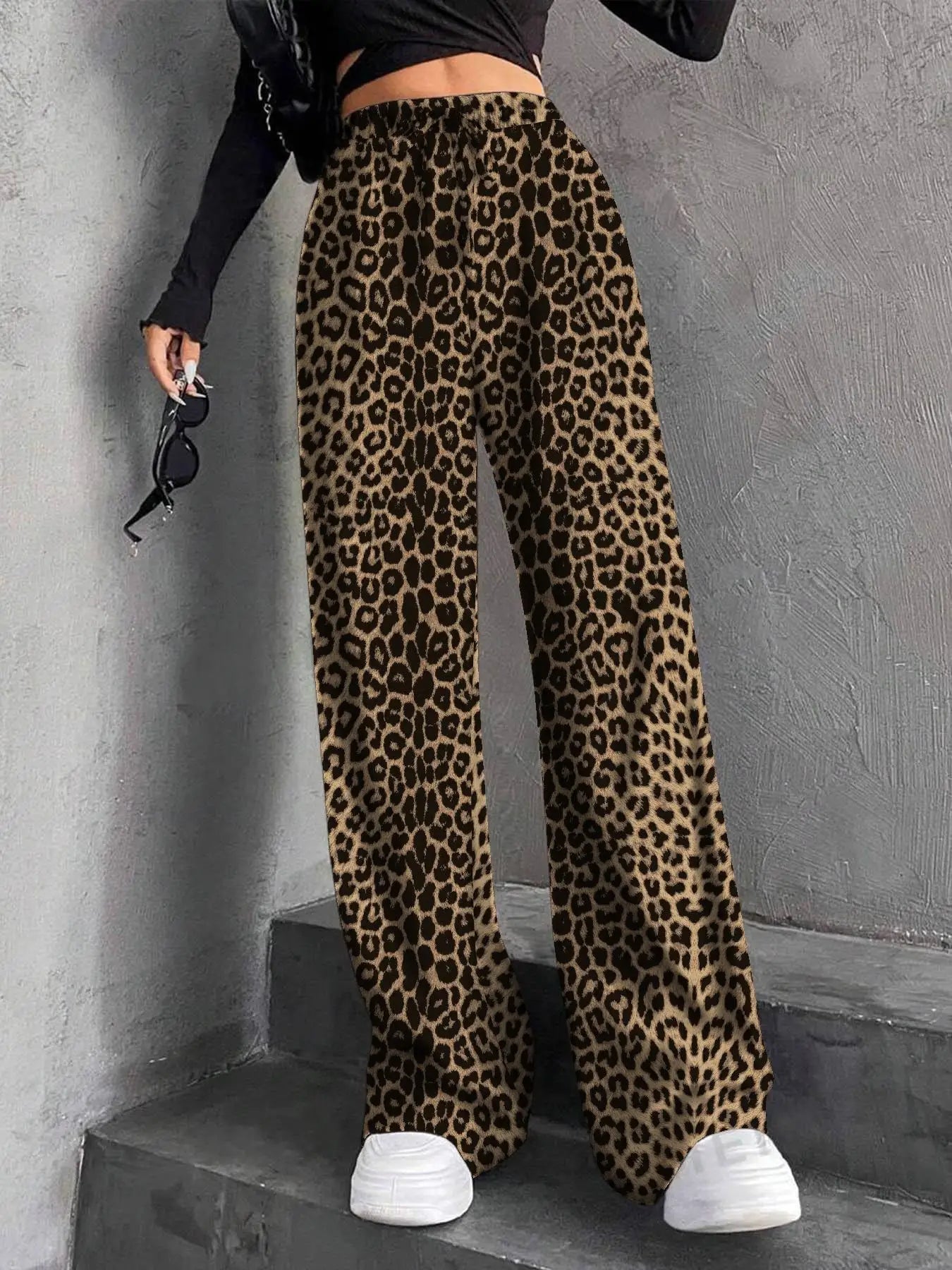 🐆 Bold & Elegant Leopard Print Pants