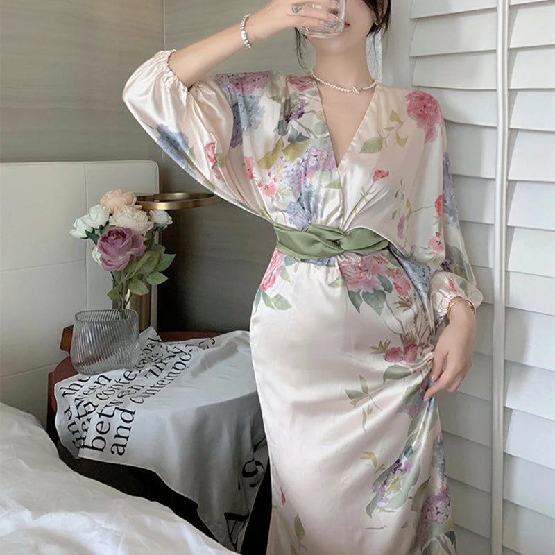 🌸 Horetong Retro Elegant V-Neck Maxi Dress – Where Vintage Charm Meets Modern Grace