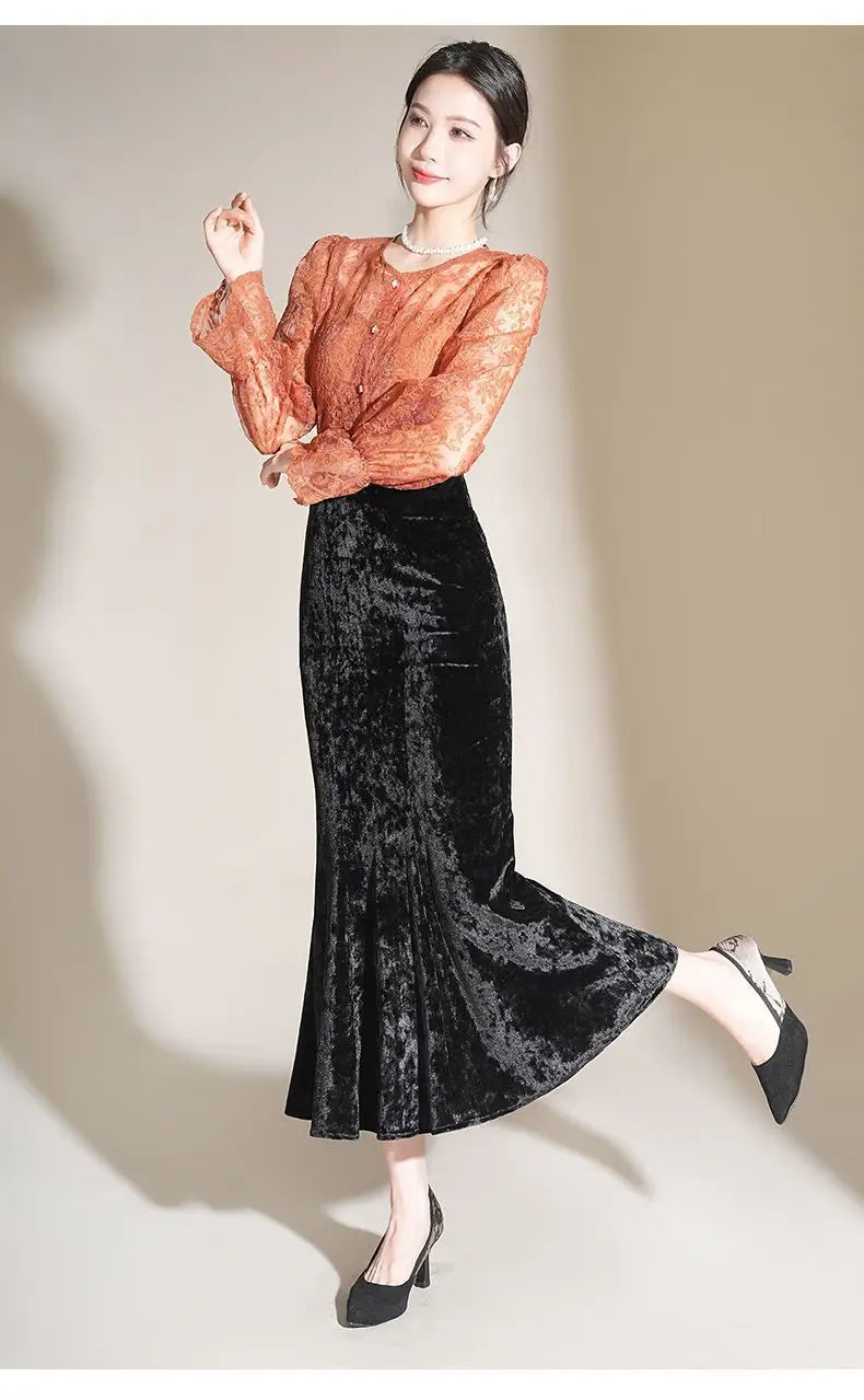 💃 Retro Elegance Reimagined — The Embossed Velvet Fish Tail Midi Skirt