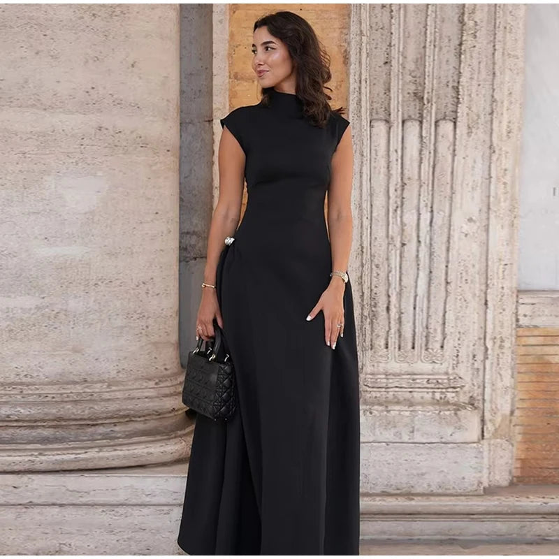 ✨ Timeless Elegance – The Perfect Summer Evening Gown