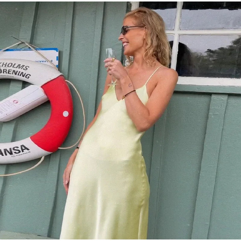 💃 Chic Satin Sling Dress – Elegant, Sexy & Unforgettable