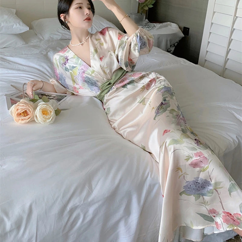 🌸 Horetong Retro Elegant V-Neck Maxi Dress – Where Vintage Charm Meets Modern Grace