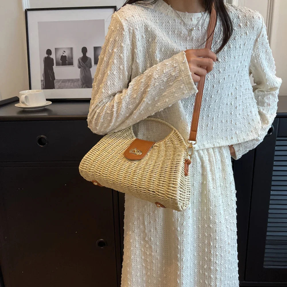 👜 Handmade Woven Shell Crossbody Bag for Women