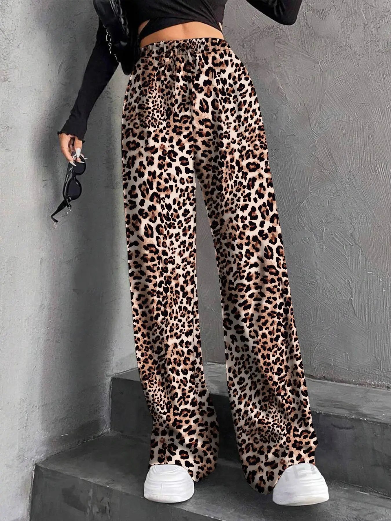 🐆 Bold & Elegant Leopard Print Pants