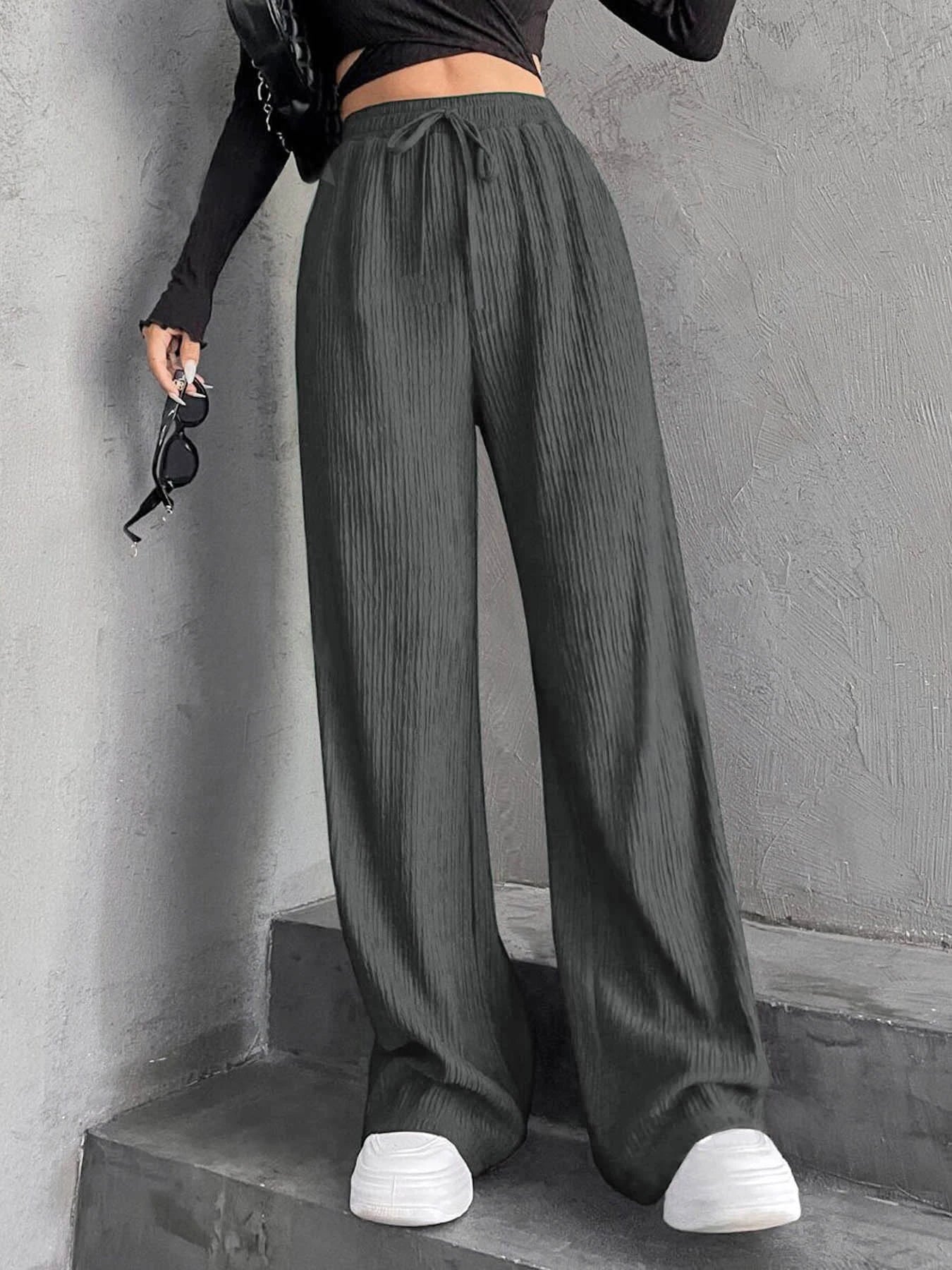 🐆 Bold & Elegant Leopard Print Pants