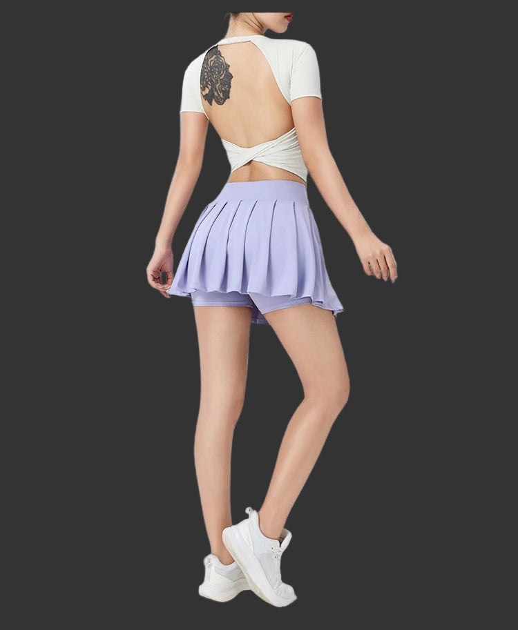 🎾 V-Cut Pleated Tennis Skort for Women – Stretchy, Quick-Dry Activewear for Peak Performance